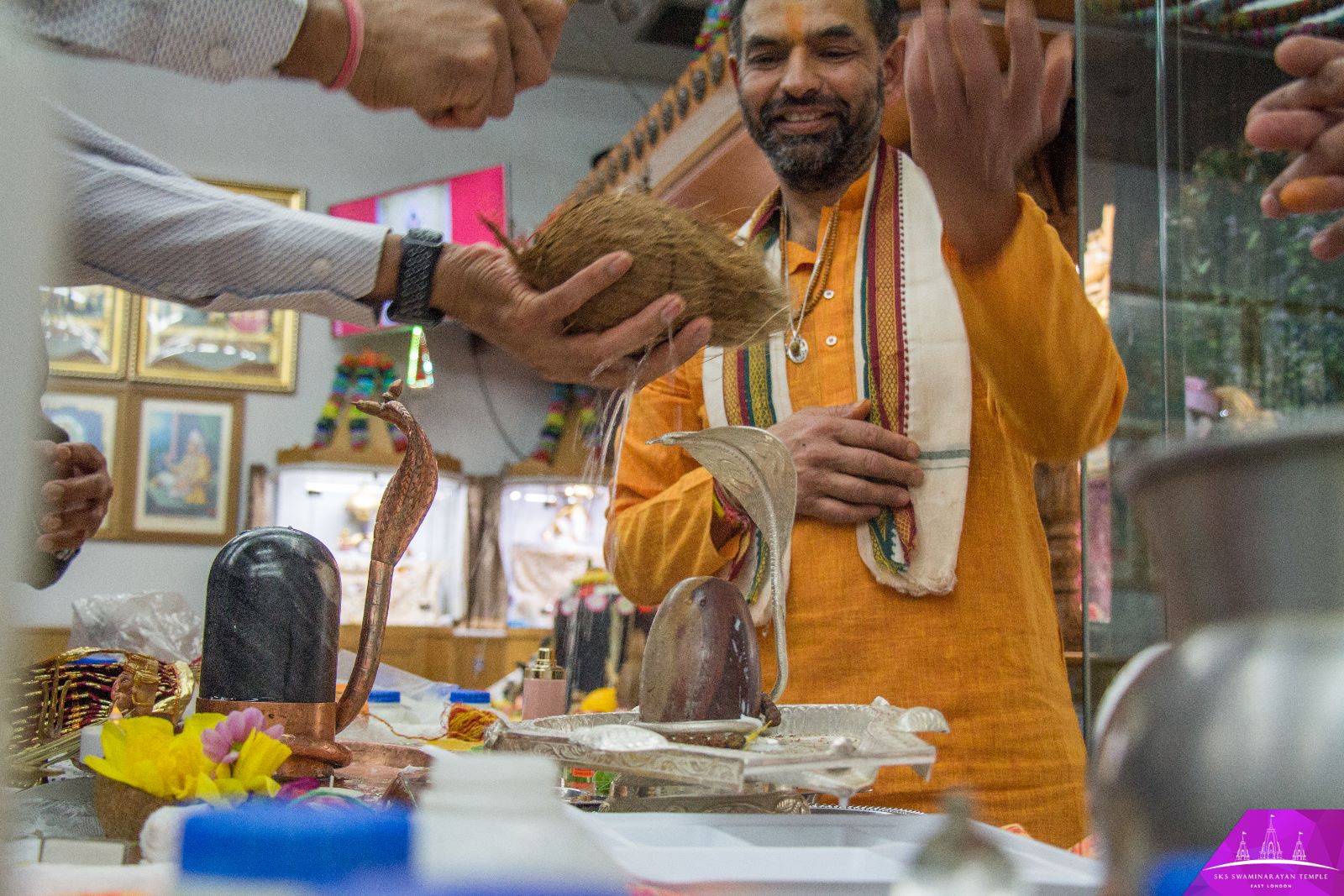 ©1987-2017 SKS Swaminarayan Temple East London